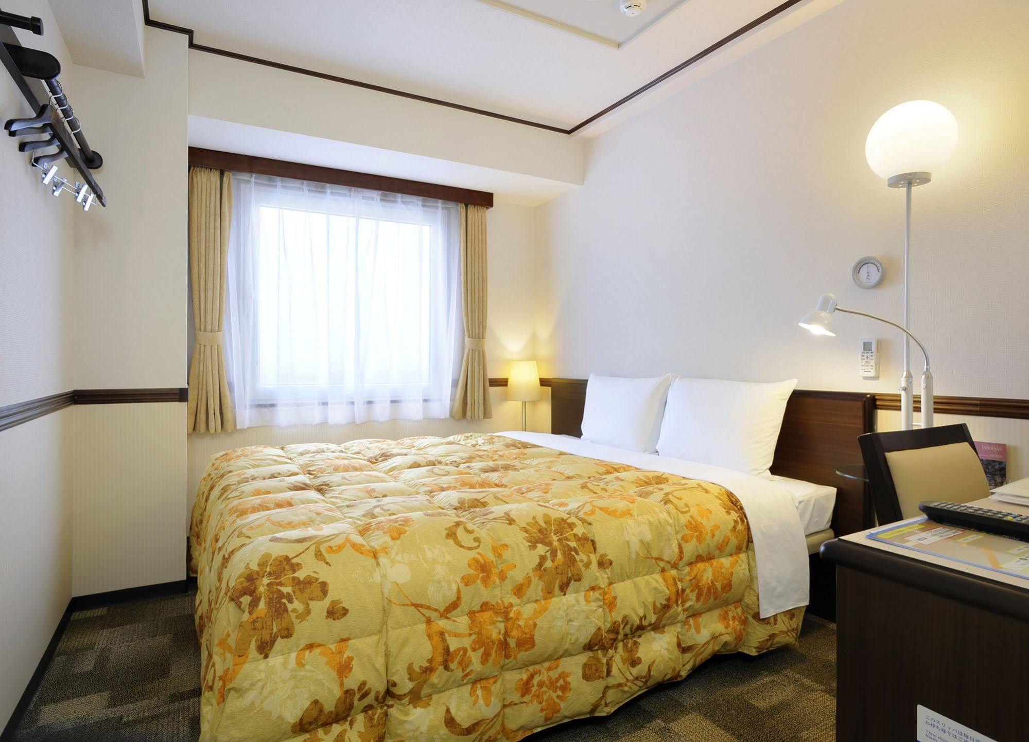 Toyoko Inn Kofu-Eki Minami-Guchi No.1 Εξωτερικό φωτογραφία
