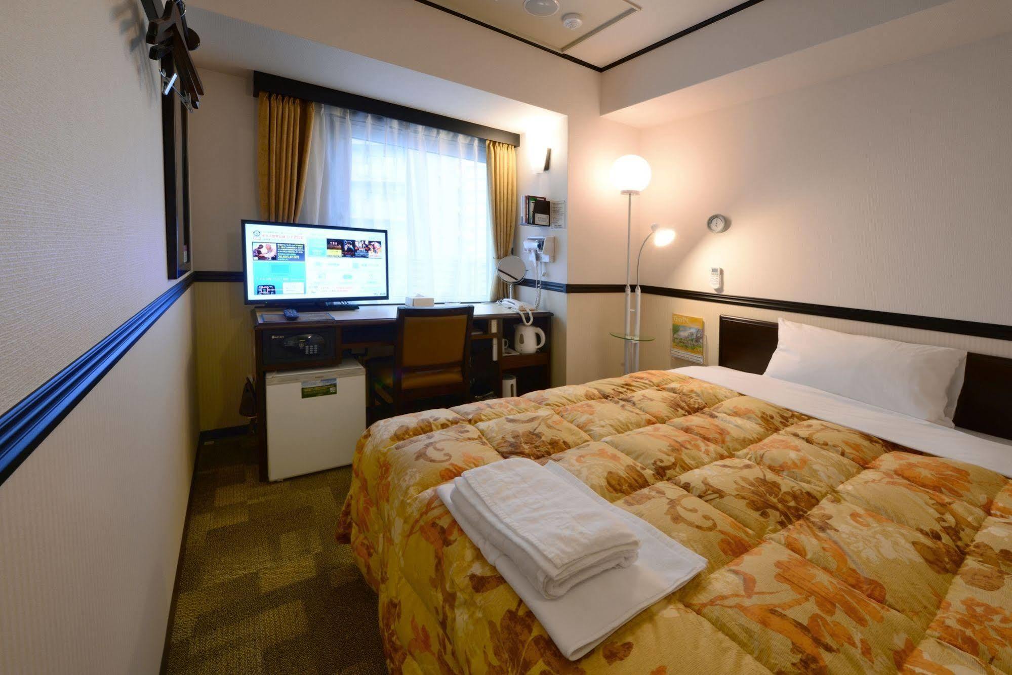 Toyoko Inn Kofu-Eki Minami-Guchi No.1 Εξωτερικό φωτογραφία