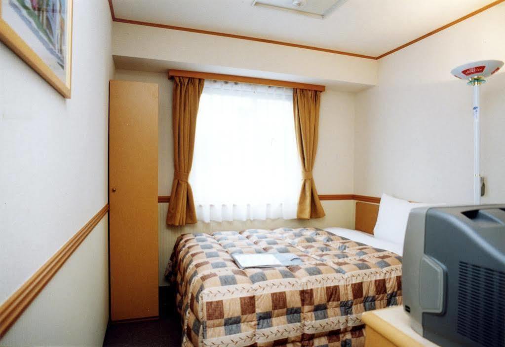 Toyoko Inn Kofu-Eki Minami-Guchi No.1 Εξωτερικό φωτογραφία